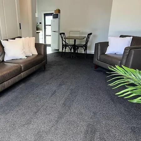 Apartment 1 - Haddin Court - Executive One Bedroom Blenheim Exterior foto