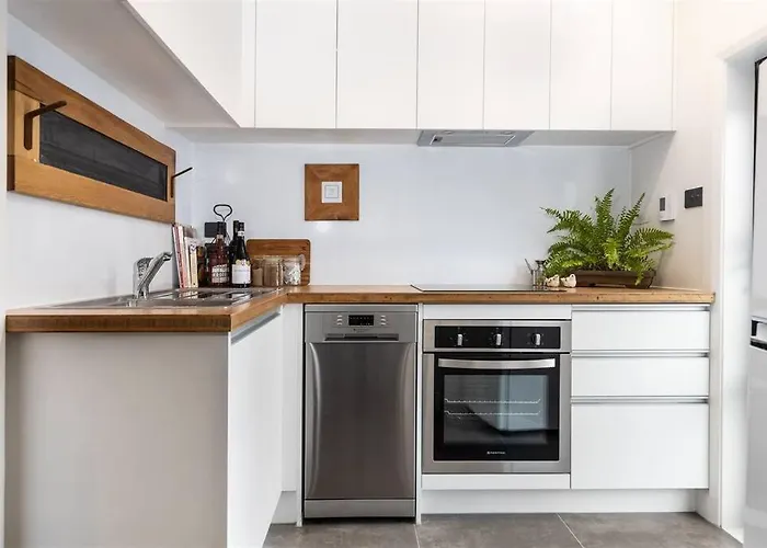 Apartment 1 - Haddin Court - Executive One Bedroom