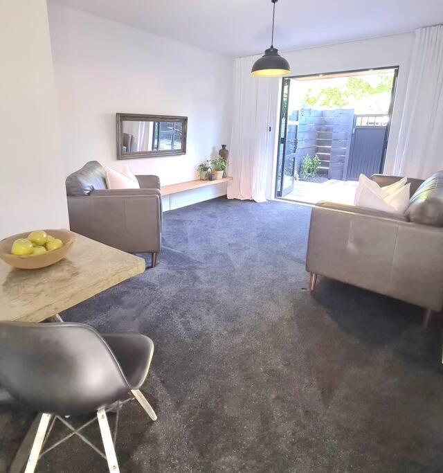 1 - Haddin Court - Executive One Bedroom Apartment *